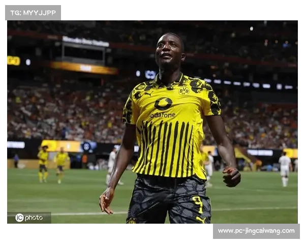 多特蒙德主场2-0战胜亚特兰大,吉拉西传射建功