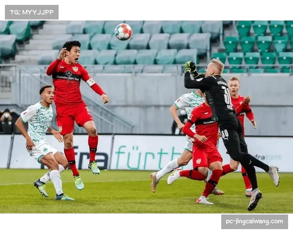 数据机构统计,本轮德甲场均“防守阵型转换次数”创下本赛季新高